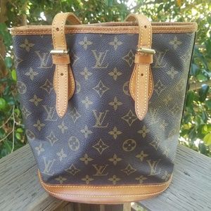 Authentic Louis Vuitton bucket pm